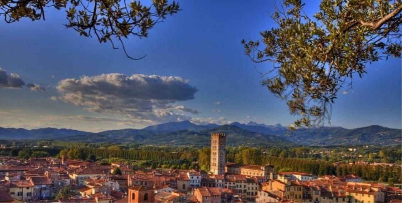 Ferienwohnung Il Glicine Di Lucca Exterior foto